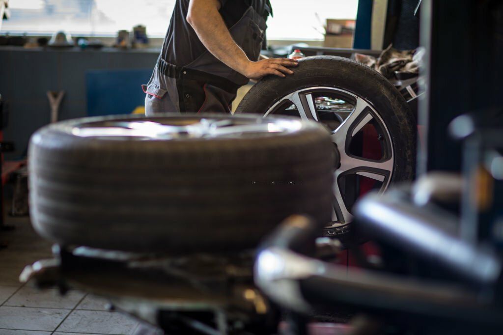 Unlocking The Secrets To Long-Lasting Tires With I & I Tire Services